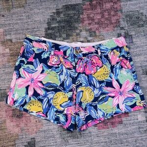 Lilly Pulitzer Callahan stretch short size 8